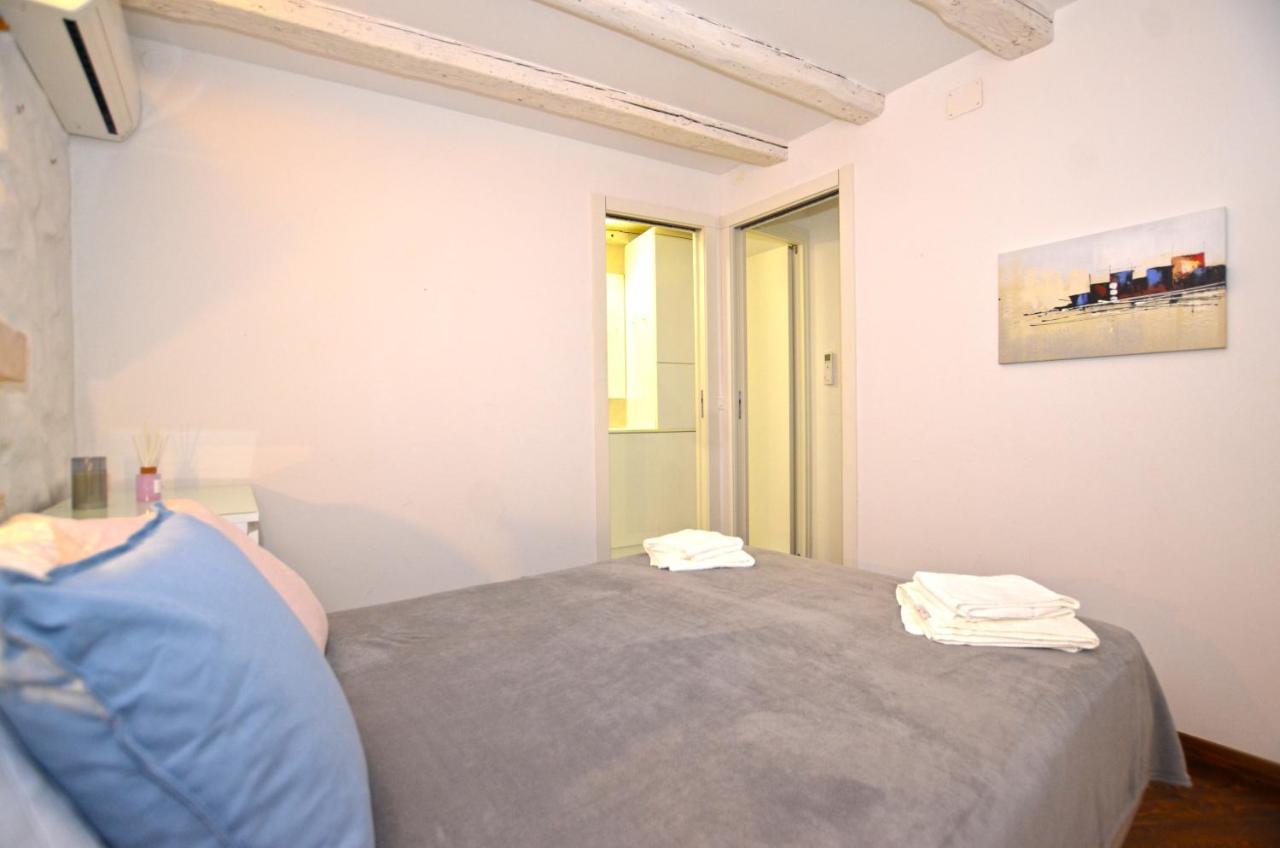 Pisinium Apartment 로비니 외부 사진